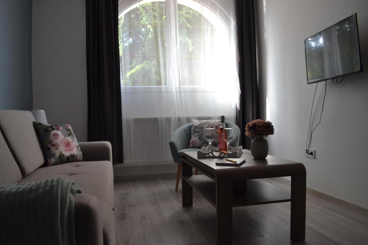 Fonix Design Rooms Ντέμπρετσεν Εξωτερικό φωτογραφία