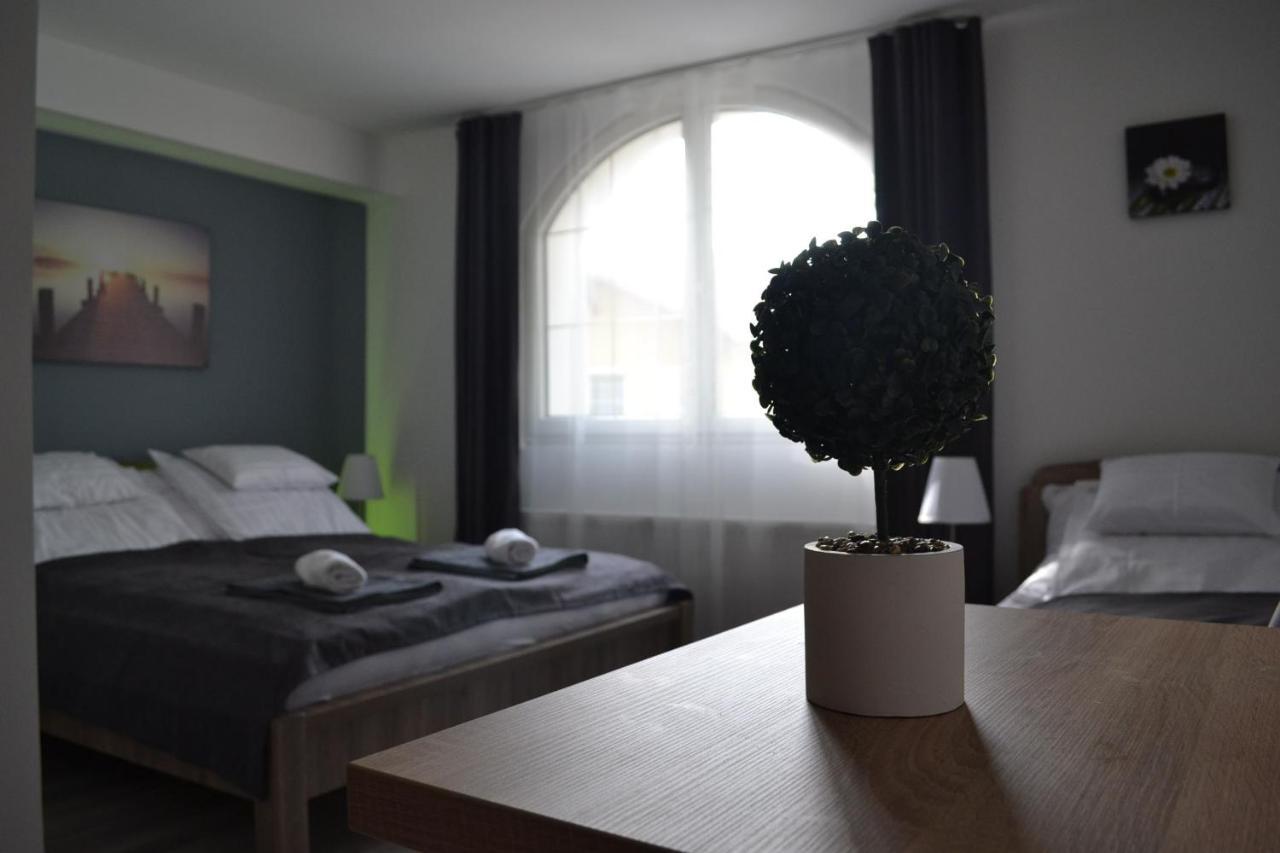Fonix Design Rooms Ντέμπρετσεν Εξωτερικό φωτογραφία